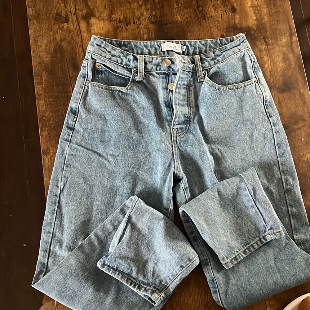 Jeans.